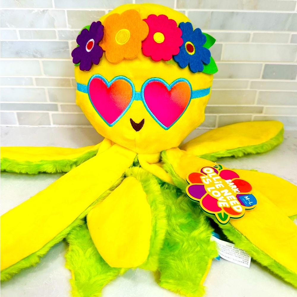 NEW Bark Box Ollie Need Is Love Plush Hippie Octopus Limited Edition Spikey Ball